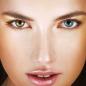 Preview: Saphirblaue Kontaktlinsen auf braunen Augen