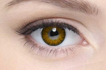 Coloured contact lenses costume contacts LIEBEVUE Blitz Yellow worn in the eye