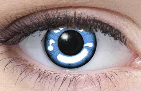 Coloured contact lenses costume contacts LIEBEVUE Manga Sky Blue worn in the eye